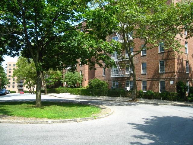 29 Abeel St Unit 4L, Yonkers, NY 10705 - view of apartment building / complex