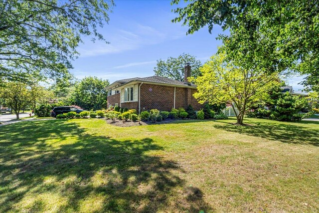 157 Birch Dr, Manhasset Hills, NY 11040 - photo 3