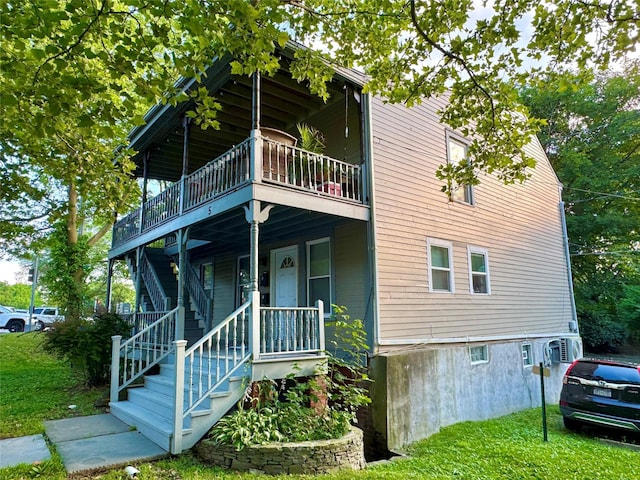 5 Jefferson St, Poughkeepsie, NY 12601 - view of property exterior featuring a lawn