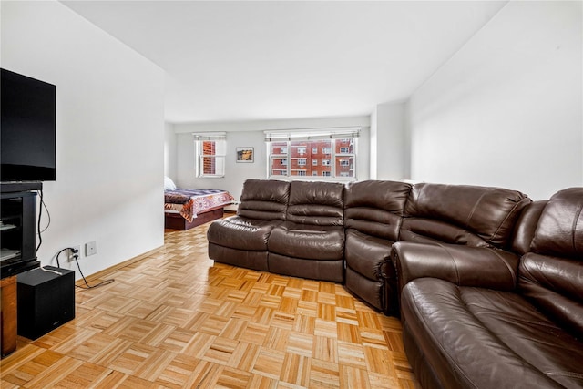 5230 39th Dr Unit 7M, Woodside, NY 11377 - view of living room