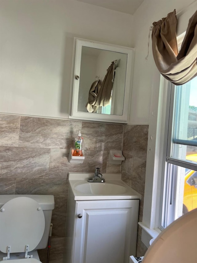 9414 125th St, Richmond Hill, NY 11419 - bathroom with tile walls and vanity