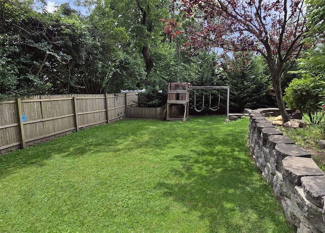 8 Mannes St, Ronkonkoma, NY 11779 - view of yard featuring a playground