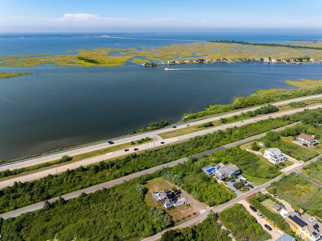 8 The Fairway, Oak Beach, NY 11702 - aerial view of property's location featuring a large body of water