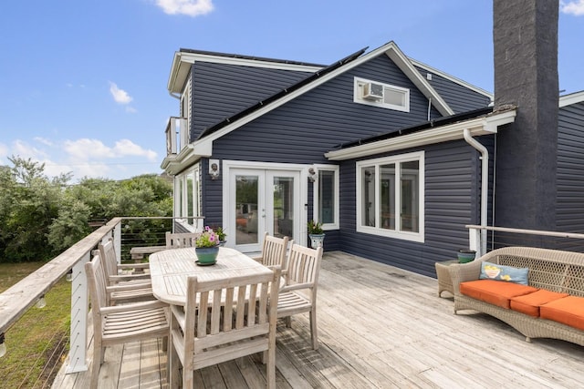 8 The Fairway, Oak Beach, NY 11702 - wooden deck with french doors and outdoor dining space