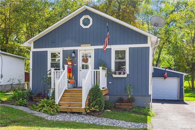 5 Orchard Dr, North Salem, NY 10560 - bungalow-style home with driveway