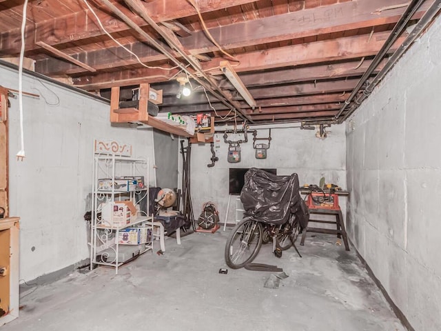 3227 Bruckner Blvd, Bronx, NY 10461 - unfinished basement featuring gas meter