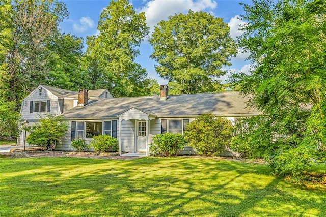 8 W Ln, South Salem, NY 10590 - view of front of property with a front yard and a chimney