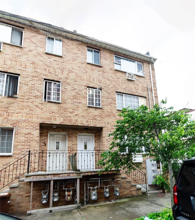 215 Bch 96th St, Rockaway Beach, NY 11693 - photo 1