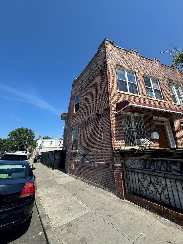 3715 93rd St, Jackson Heights, NY 11372 - photo 3