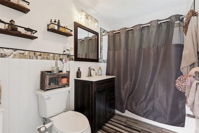69 Ardell Rd, Bronxville, NY 10708 - bathroom with vanity and shower / bath combo