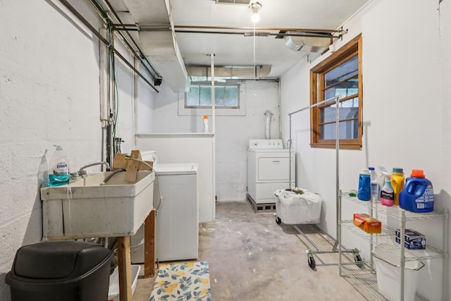 4 Aldine Park, Nyack, NY 10960 - below grade area with washer and dryer and a sink