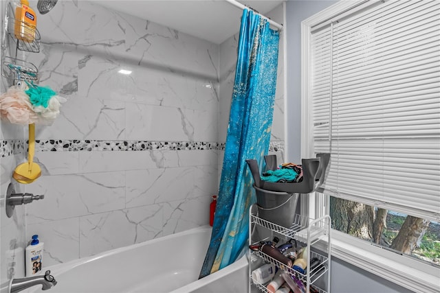 17 Sterling St, Middletown, NY 10940 - full bath featuring shower / bathtub combination with curtain
