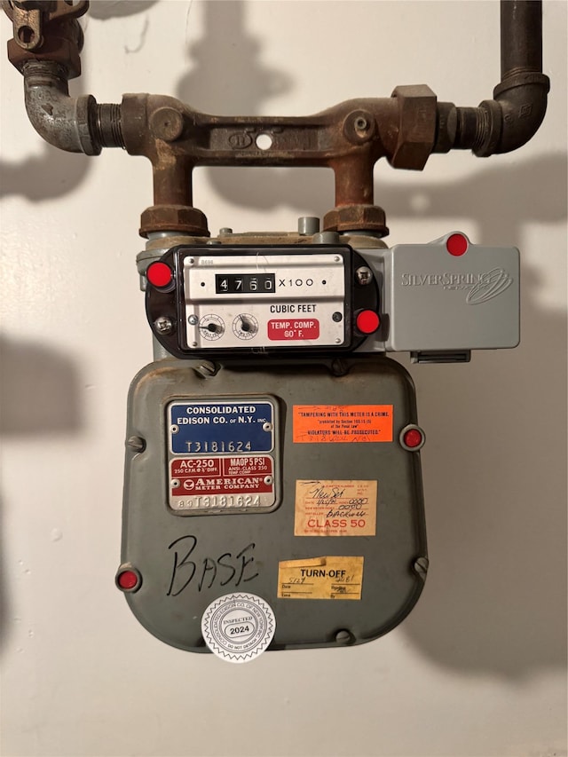 43-53 159th St, Flushing, NY 11358 - detailed view of gas meter