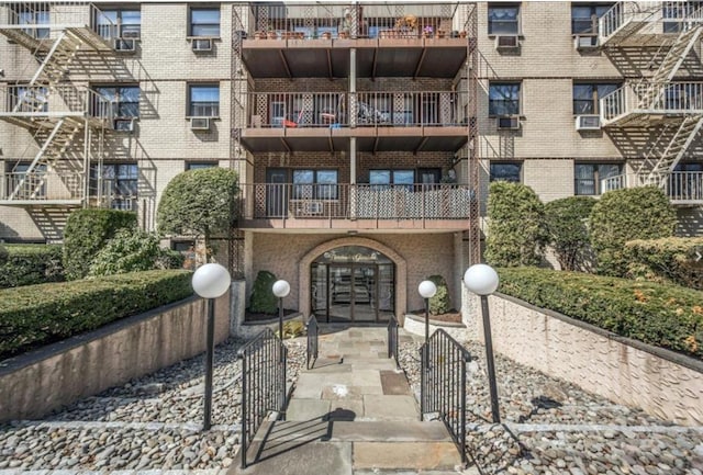 2261 Palmer Ave Unit 2A, New Rochelle, NY 10801 - view of apartment building / complex
