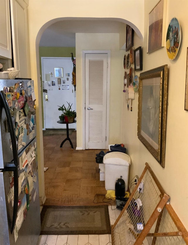2261 Palmer Ave Unit 2A, New Rochelle, NY 10801 - hallway featuring arched walkways