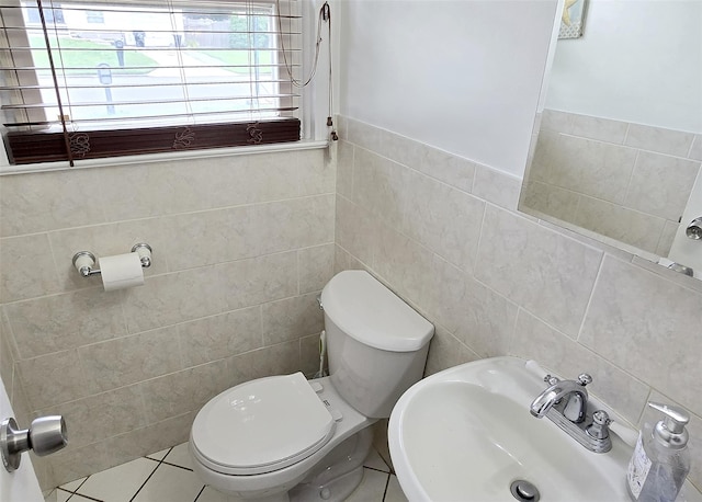 13 Lark Dr, Centereach, NY 11720 - half bathroom featuring tile walls and a sink