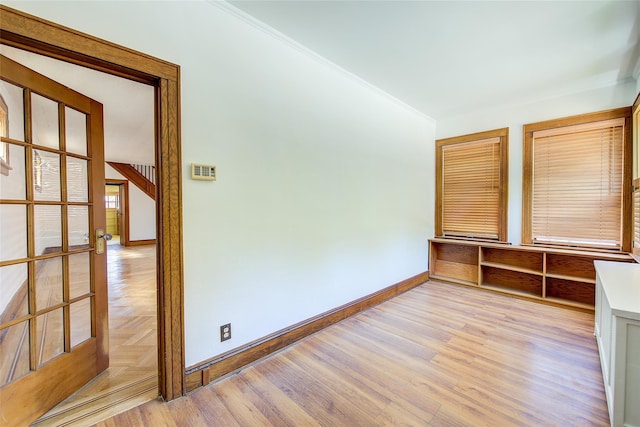 8507 Union Tpke, Glendale, NY 11385 - unfurnished room featuring baseboards and light wood-style flooring