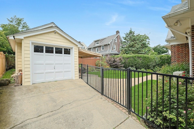48 Faneuil Pl, New Rochelle, NY 10801 - detached garage featuring concrete driveway