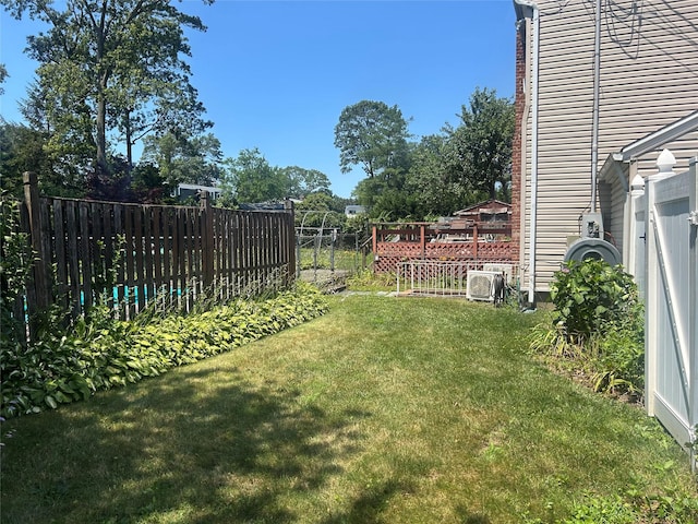14 Eastwood Dr, North Babylon, NY 11703 - view of yard