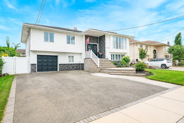 2508 Harbor Ln, Bellmore, NY 11710 - photo 2