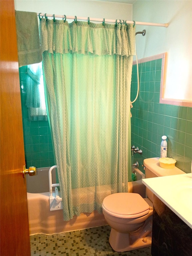 381 Baldwin Rd, Hempstead, NY 11550 - photo 9