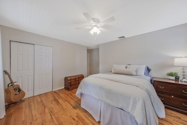 7 Simon Ct, East Northport, NY 11731 - bedroom featuring light wood-style floors, a closet, and a ceiling fan