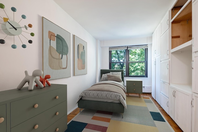 3850 Sedgwick Ave Unit 5B, Bronx, NY 10463 - bedroom featuring dark wood finished floors