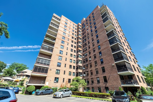 3850 Sedgwick Ave Unit 5B, Bronx, NY 10463 - view of apartment building / complex with uncovered parking