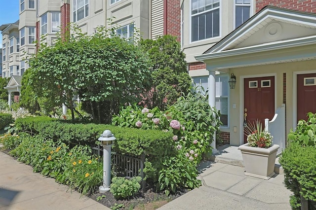 27 Bridge Ln, Haverstraw, NY 10927 - doorway to property featuring brick siding