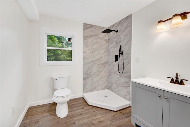 8 Pioneer Trl, Monroe, NY 10950 - bathroom with a tile shower, vanity, and wood finished floors
