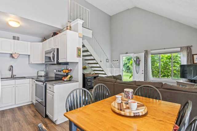 71 Crystal Rock Ct, Middle Island, NY 11953 - photo 9