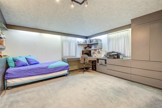 7015 170th St, Fresh Meadows, NY 11365 - bedroom featuring a textured ceiling