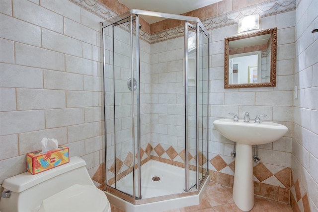 7015 170th St, Fresh Meadows, NY 11365 - bathroom with tile walls and a stall shower