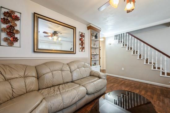 59 Hill Ln, Levittown, NY 11756 - photo 6