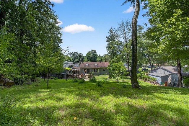 3324 Sycamore Ln, Yorktown Heights, NY 10598 - view of yard
