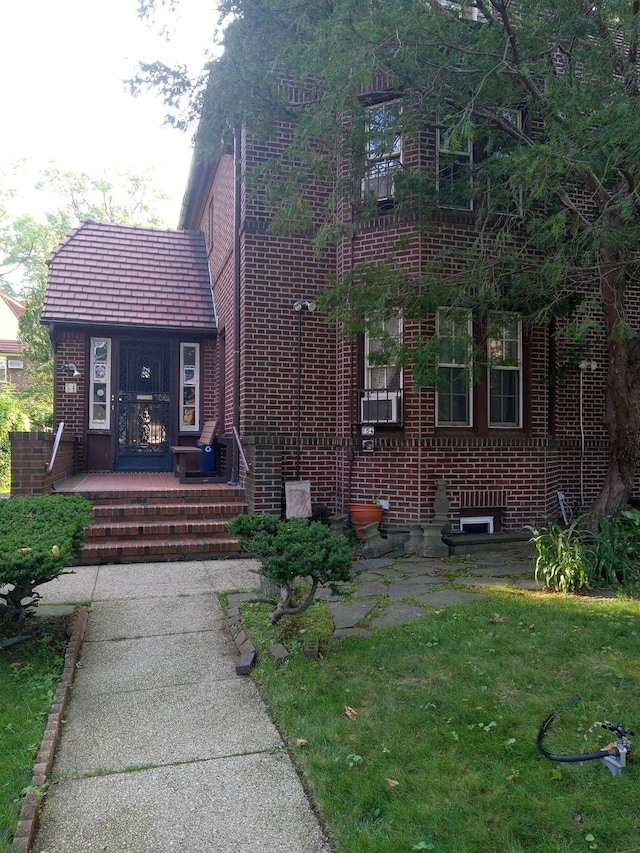 54 Ingram St, Forest Hills, NY 11375 - photo 1
