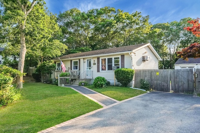 172 Van Buren St, Mastic, NY 11950 - photo 3