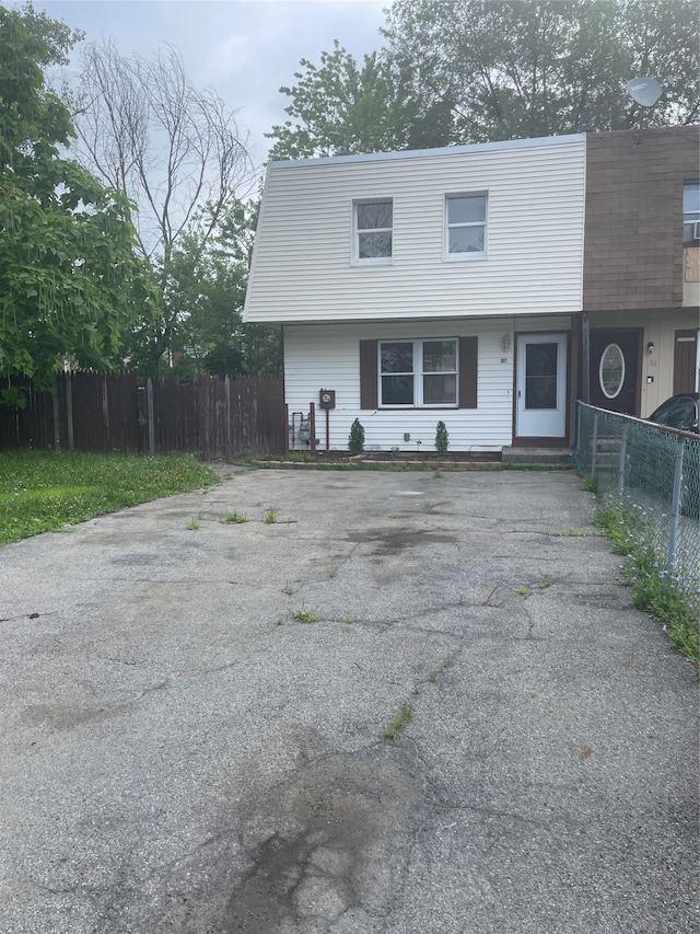 38 Sheffield Dr, Middletown, NY 10940 - view of colonial-style house