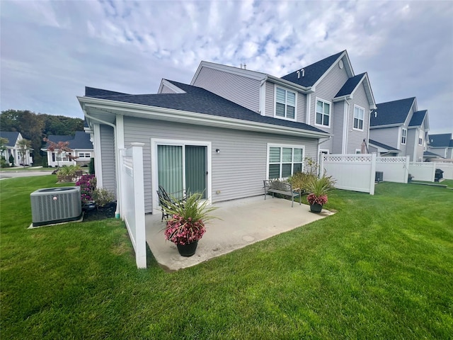 37 Willow Cir Unit 37, Coram, NY 11727 - photo 8