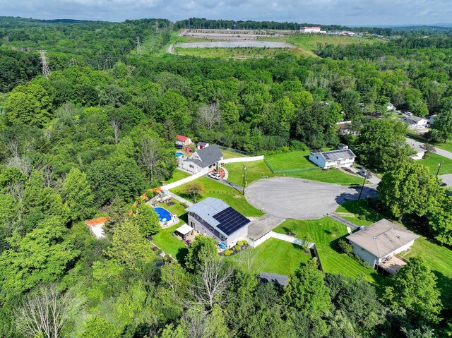 7 Walnut Ct, Goshen, NY 10924 - aerial view of property and surrounding area with a heavily wooded area