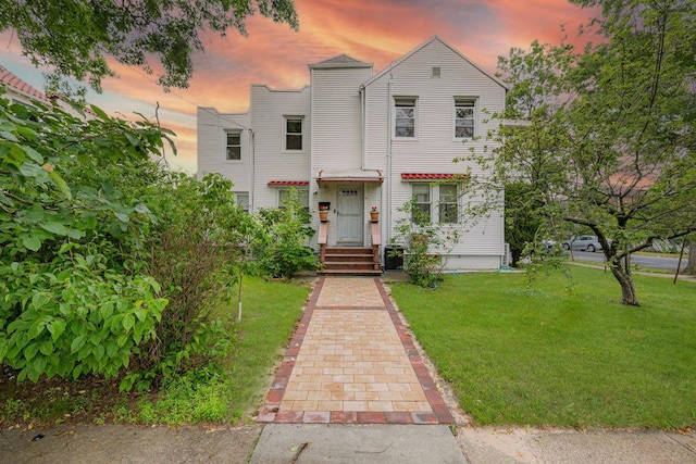 233-04 Seward Ave, Queens Village, NY 11427 - photo 1