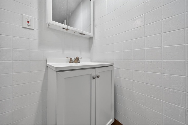 411 Fair Oaks Rd, Middletown, NY 10940 - half bathroom featuring vanity