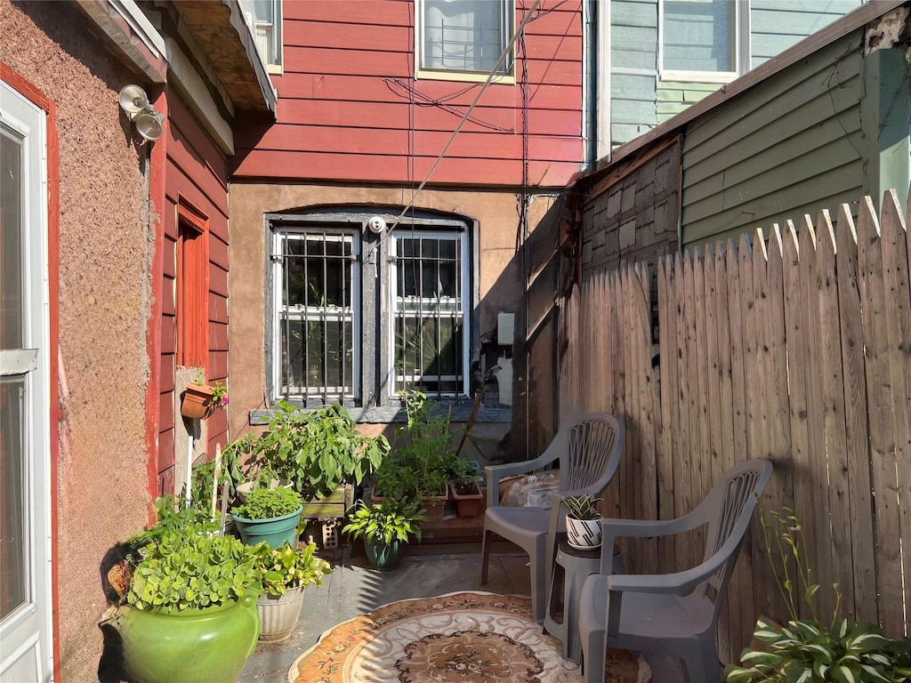 1205 Hancock St, Brooklyn, NY 11221 - view of patio / terrace