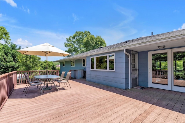 9 Bittersweet Ln, Glen Cove, NY 11542 - deck featuring outdoor dining space and grilling area