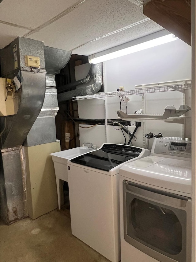 13 Butternut Ct, Highland Mills, NY 10930 - laundry area with washer and clothes dryer and a sink