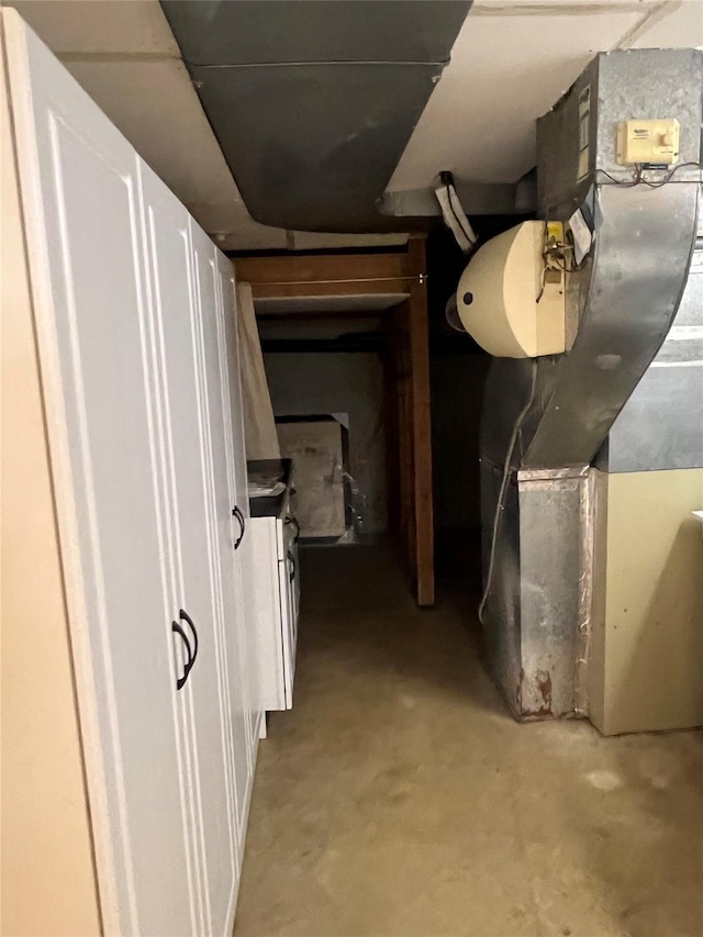 13 Butternut Ct, Highland Mills, NY 10930 - unfinished basement with heating unit
