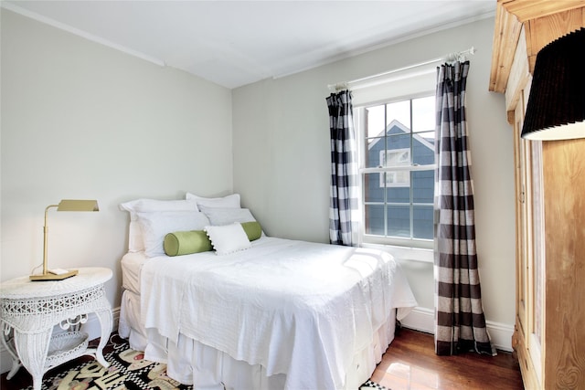 71 Hillcrest Ave, Manhasset, NY 11030 - bedroom featuring wood finished floors and crown molding