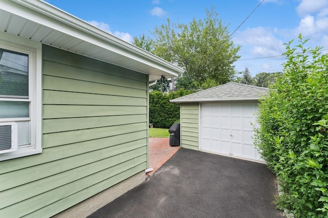 1122 Scott Dr, Valley Stream, NY 11580 - photo 22
