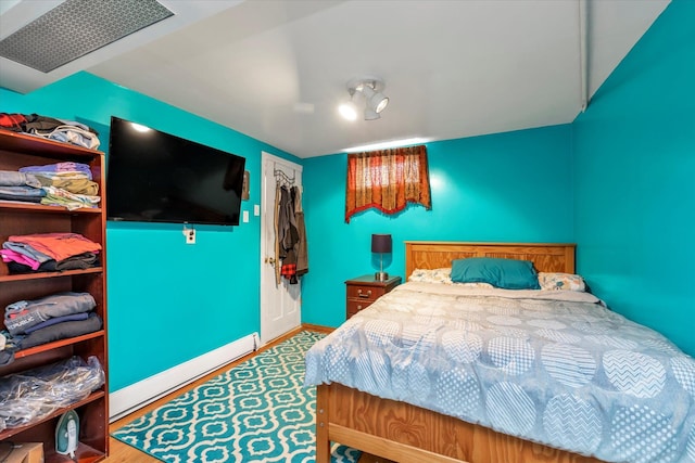 596 Lincoln Ave, West Hempstead, NY 11552 - bedroom featuring a closet and baseboards