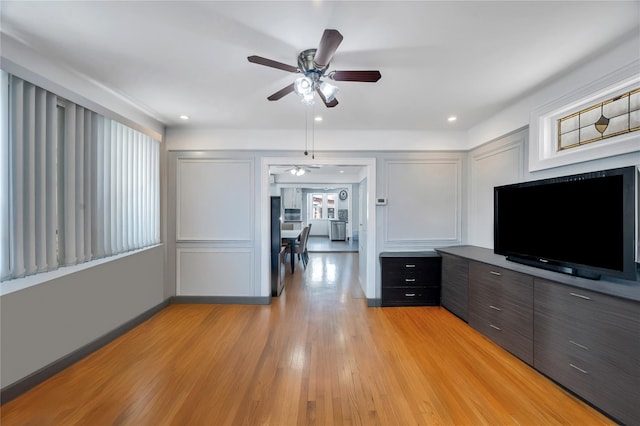 12605 109th Ave, Richmond Hill S, NY 11420 - unfurnished living room featuring a ceiling fan, light wood-style flooring, and recessed lighting